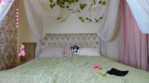 gongjulee online show from 10-12-25, 02:43