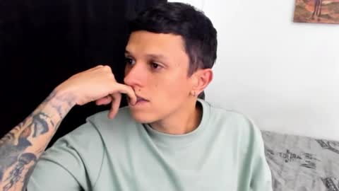 Snapshot of goodboy69i chatting on 03-12-25, 12:20 goodboy69i online show from 03-12-25, 12:20