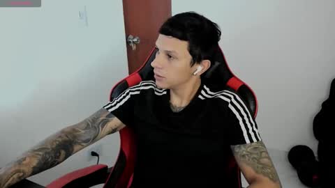 Snapshot of goodboy69i chatting on 09-11-25, 12:16 goodboy69i online show from 09-11-25, 12:16