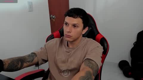 Snapshot of goodboy69i chatting on 09-14-25, 12:26 goodboy69i online show from 09-14-25, 12:26