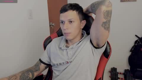 Snapshot of goodboy69i chatting on 10-19-25, 11:00 goodboy69i online show from 10-19-25, 11:00