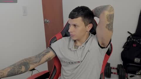 Snapshot of goodboy69i chatting on 10-26-25, 01:06 goodboy69i online show from 10-26-25, 01:06