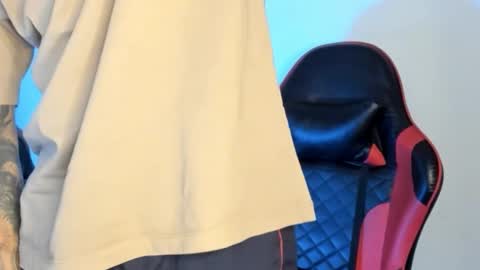 Snapshot of goodboy69i chatting on 02-14-26, 11:34 goodboy69i online show from 02-14-26, 11:34