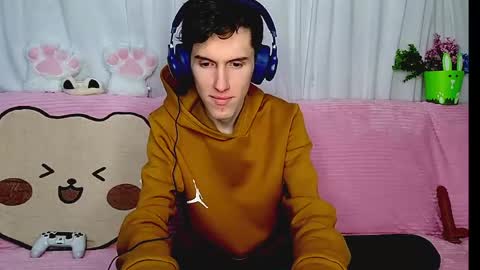 Luca online show from 05-04-26, 01:40