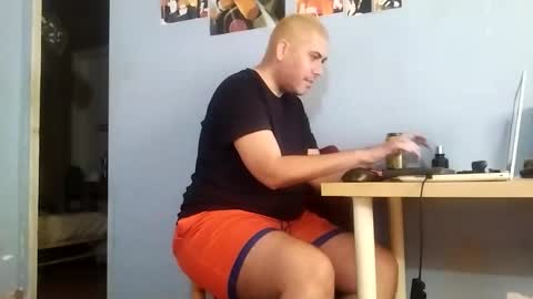 Snapshot of gorak32 chatting on 01-13-26, 03:39 GoraK online show from 01-13-26, 03:39