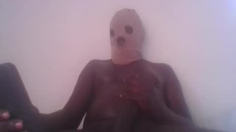 Snapshot of gorashado chatting on 10-01-25, 07:36 Sexy Black Model online show from 10-01-25, 07:36