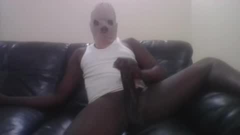 Snapshot of gorashado chatting on 10-05-25, 05:44 Sexy Black Model online show from 10-05-25, 05:44