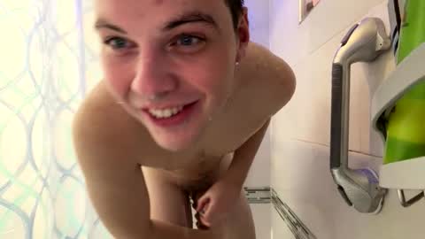 Snapshot of gorgemaster chatting on 11-19-25, 03:28 gorgemaster online show from 11-19-25, 03:28