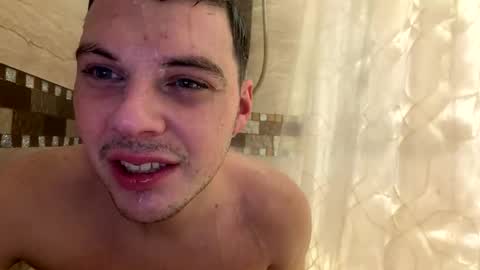 Snapshot of gorgemaster chatting on 12-21-25, 06:31 gorgemaster online show from 12-21-25, 06:31