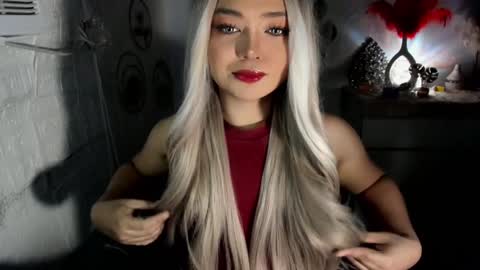 Snapshot of gorgeousamandarose chatting on 01-13-25, 12:41 Amanda rose online show from 01-13-25, 12:41