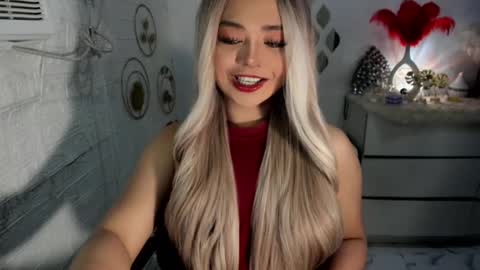 Snapshot of gorgeousamandarose chatting on 01-14-25, 07:27 Amanda rose online show from 01-14-25, 07:27