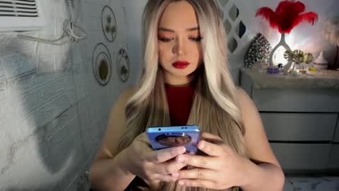 Snapshot of gorgeousamandarose chatting on 01-15-25, 01:56 Amanda rose online show from 01-15-25, 01:56