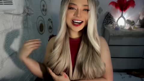 Snapshot of gorgeousamandarose chatting on 01-17-25, 05:32 Amanda rose online show from 01-17-25, 05:32