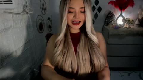 Snapshot of gorgeousamandarose chatting on 01-18-25, 06:13 Amanda rose online show from 01-18-25, 06:13