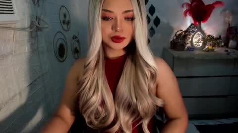 Snapshot of gorgeousamandarose chatting on 01-28-25, 05:00 Amanda rose online show from 01-28-25, 05:00