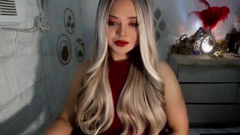 Snapshot of gorgeousamandarose chatting on 02-06-25, 04:21 Amanda rose online show from 02-06-25, 04:21