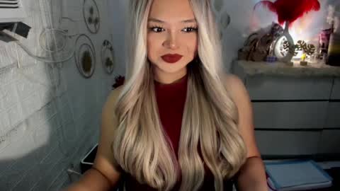 Snapshot of gorgeousamandarose chatting on 02-21-25, 03:10 Amanda rose online show from 02-21-25, 03:10