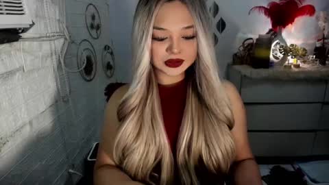 Snapshot of gorgeousamandarose chatting on 03-02-25, 05:01 Amanda rose online show from 03-02-25, 05:01