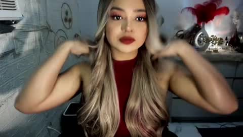 Snapshot of gorgeousamandarose chatting on 03-03-25, 03:31 Amanda rose online show from 03-03-25, 03:31