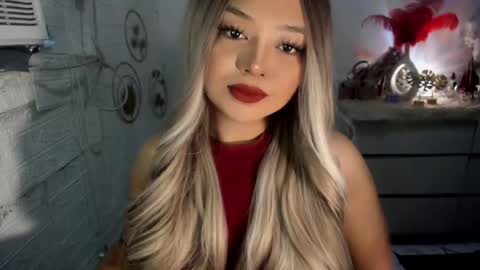 Snapshot of gorgeousamandarose chatting on 03-04-25, 08:57 Amanda rose online show from 03-04-25, 08:57