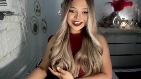 Snapshot of gorgeousamandarose chatting on 03-09-25, 07:01 Amanda rose online show from 03-09-25, 07:01