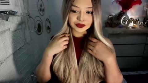 Snapshot of gorgeousamandarose chatting on 03-10-25, 07:10 Amanda rose online show from 03-10-25, 07:10