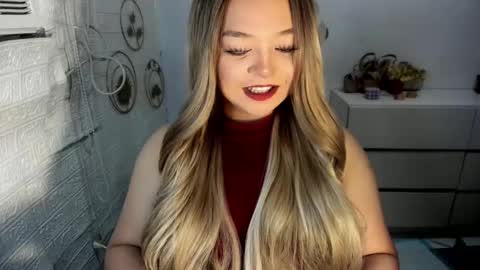 Snapshot of gorgeousamandarose chatting on 09-18-25, 12:45 Amanda rose online show from 09-18-25, 12:45