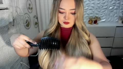 Snapshot of gorgeousamandarose chatting on 10-06-25, 02:09 Amanda rose online show from 10-06-25, 02:09