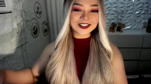 Snapshot of gorgeousamandarose chatting on 10-08-25, 01:47 Amanda rose online show from 10-08-25, 01:47