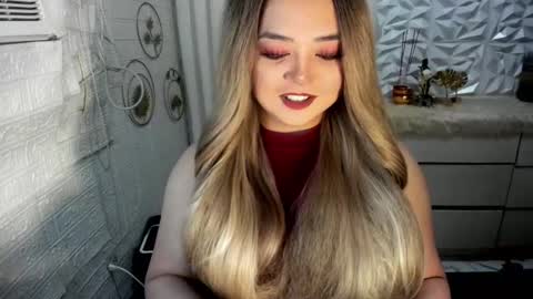 Snapshot of gorgeousamandarose chatting on 10-13-25, 01:27 Amanda rose online show from 10-13-25, 01:27