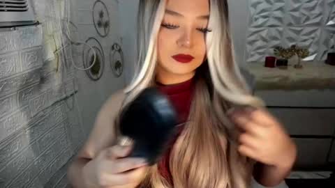 Snapshot of gorgeousamandarose chatting on 10-30-25, 08:49 Amanda rose online show from 10-30-25, 08:49