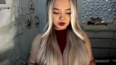 Snapshot of gorgeousamandarose chatting on 11-07-25, 02:11 Amanda rose online show from 11-07-25, 02:11