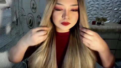 Snapshot of gorgeousamandarose chatting on 11-30-25, 08:02 Amanda rose online show from 11-30-25, 08:02