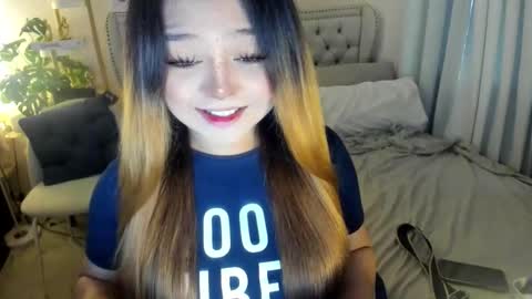 Snapshot of gorgeousamandarose chatting on 12-14-25, 07:14 Amanda rose online show from 12-14-25, 07:14