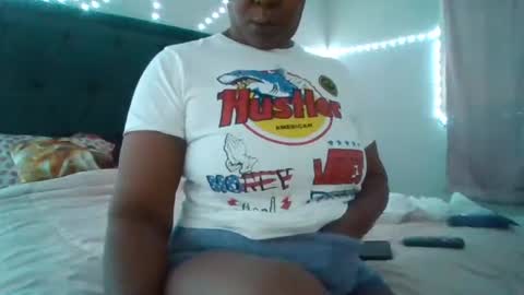 Sue Goddess online show from 09-28-25, 02:22