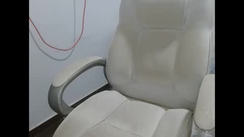 Andres online show from 11-21-25, 07:01