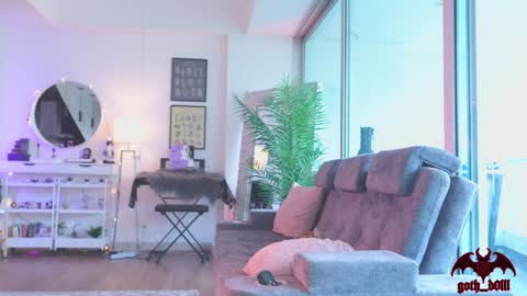 Snapshot of goth_dolll chatting on 11-06-25, 08:32 sophie Special celebration a the beach 300k followers 3011 and 0112 online show from 11-06-25, 08:32