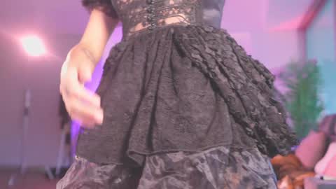 Snapshot of goth_dolll chatting on 11-13-25, 08:19 sophie Special celebration a the beach 300k followers 3011 and 0112 online show from 11-13-25, 08:19