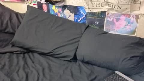 Amy online show from 10-19-25, 07:03