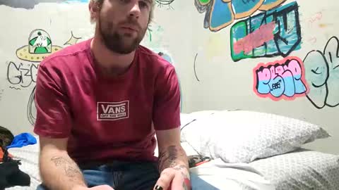 Snapshot of gothboityplz chatting on 11-18-25, 09:25 gothboityplz online show from 11-18-25, 09:25