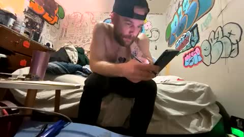 Snapshot of gothboityplz chatting on 12-17-25, 12:16 gothboityplz online show from 12-17-25, 12:16