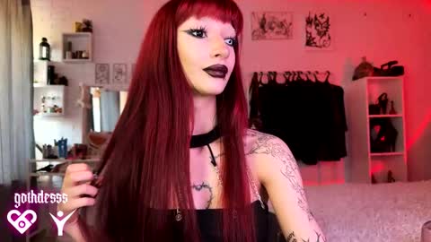    online show from 10-18-25, 05:54