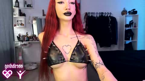    online show from 11-08-25, 06:57