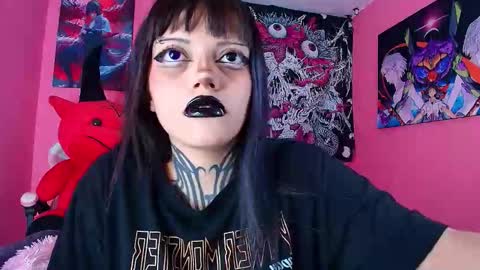 GothGaby online show from 12-22-25, 02:41
