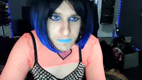 Victoriana online show from 12-31-24, 06:46