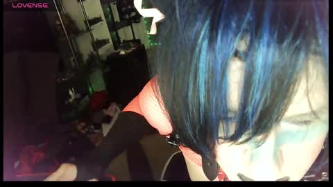 Victoriana online show from 01-26-25, 04:20