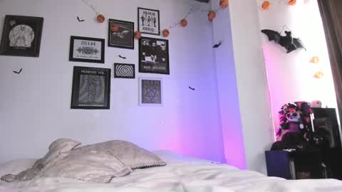 hi my name is Elizabeth nice to meet you online show from 01-03-25, 05:53