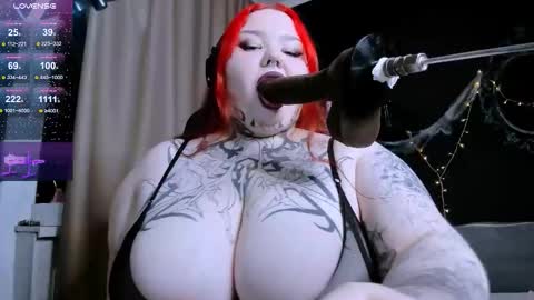 Snapshot of gotic_pie chatting on 11-28-25, 04:53 Elina start 800 pm GMT online show from 11-28-25, 04:53