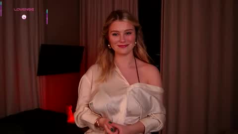 Mamma Mia online show from 02-06-26, 03:26