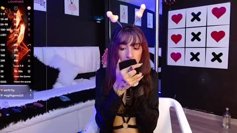 Meredith Alessandra online show from 01-21-25, 04:43